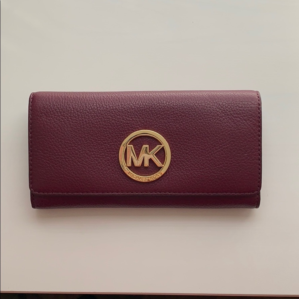 Michael Kors Fulton Pebbled Leather Wallet